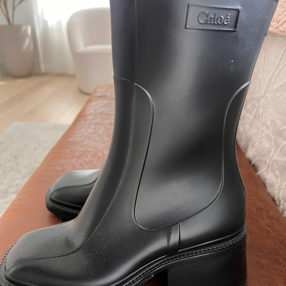 Chloe-Betty Rubber Rain Booties - Picture 5 of 8